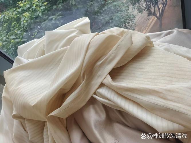 有个300平的窗帘洗护工厂 沙发清洗:上门免拆清洗/拆洗 窗帘清洗鞍